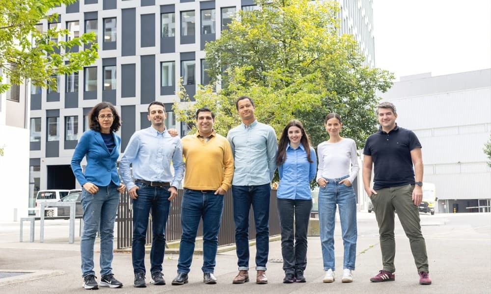 Lakestar co-leads $7 million seed round in Lightium to revolutionise data centres